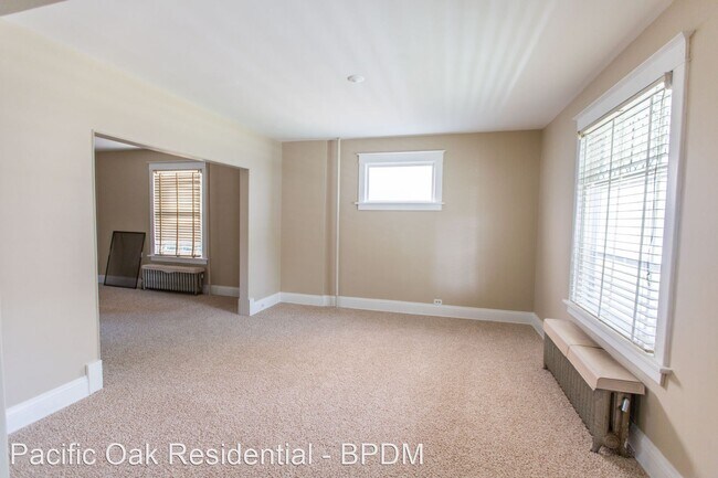 Building Photo - 4 br, 1 bath House - 55 W 15th St