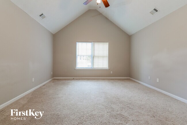 Building Photo - 8292 N Sterling Lakes Dr