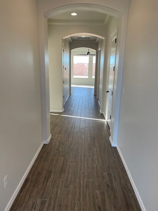 Foto del edificio - 5208 Bullseye Rd NE