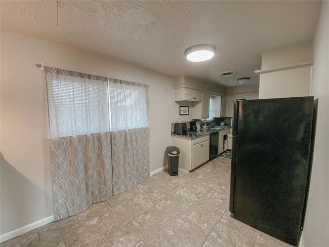 Foto del edificio - 208 Thompson Dr