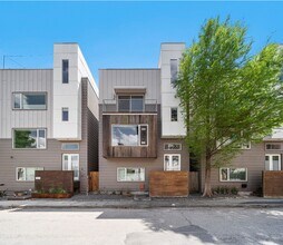 Building Photo - 105 Willard St