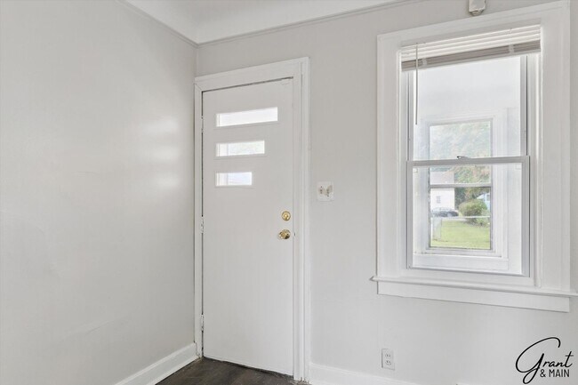 Foto del edificio - 4082 Hereford St
