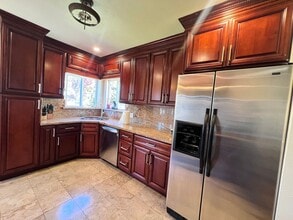 Building Photo - 715 Washington Ave