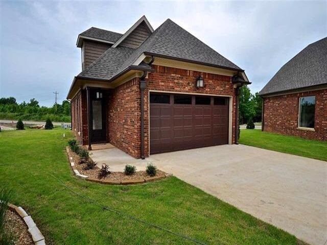 Foto principal - 2816 Village Cove