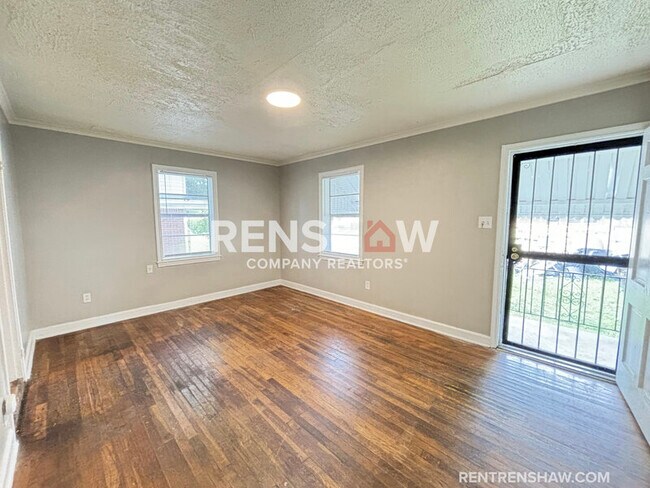 Foto del edificio - 1580 Hugenot St