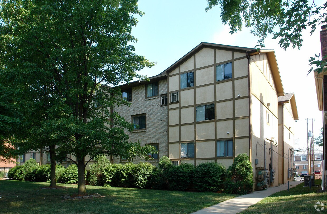 Building Photo - 64-76 E 12th Ave