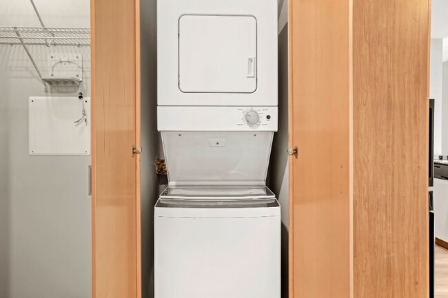 Foto del edificio - 509 N St Clair St