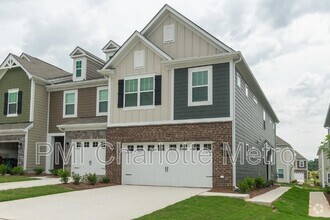 Building Photo - 7139 Bentz St