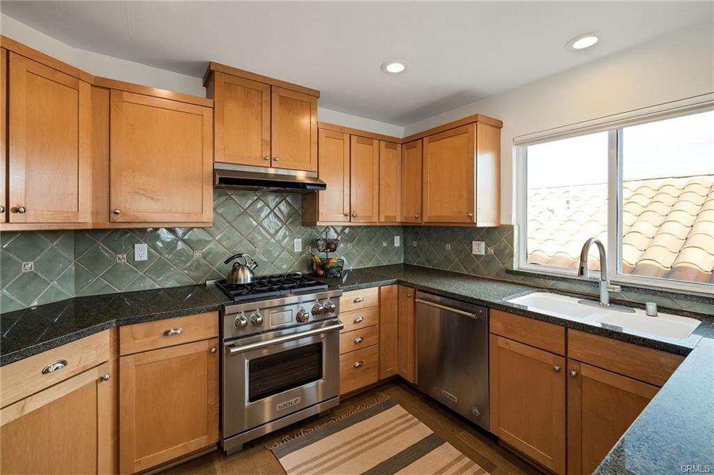 Primary Photo - 1743 Havemeyer Ln