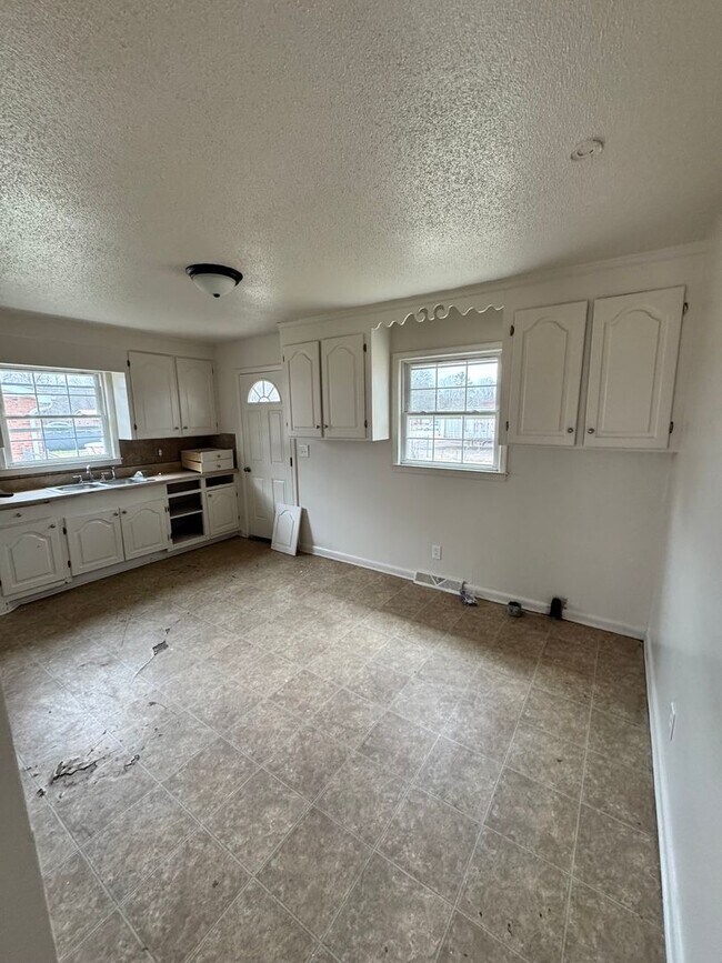 Foto del edificio - 3/1 House in Shelby, NC - Currently still working on the home.