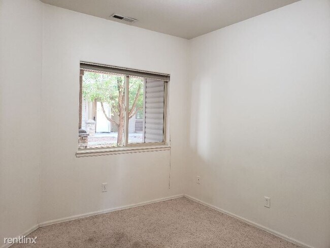 Building Photo - 2474 Orion Way