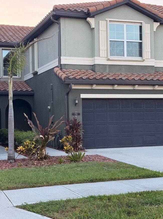 Building Photo - 756 Carlsbad Dr