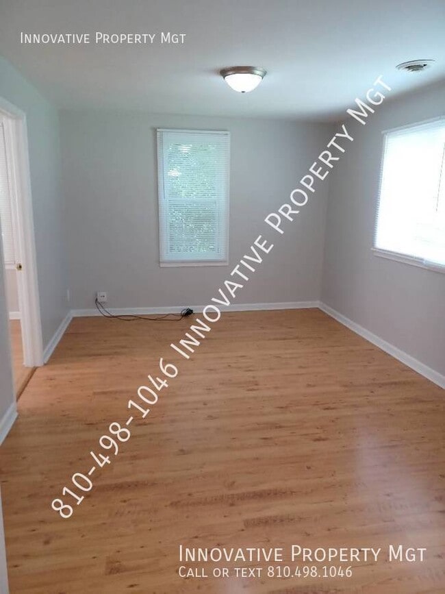 Foto del edificio - 3042 Leta Ave