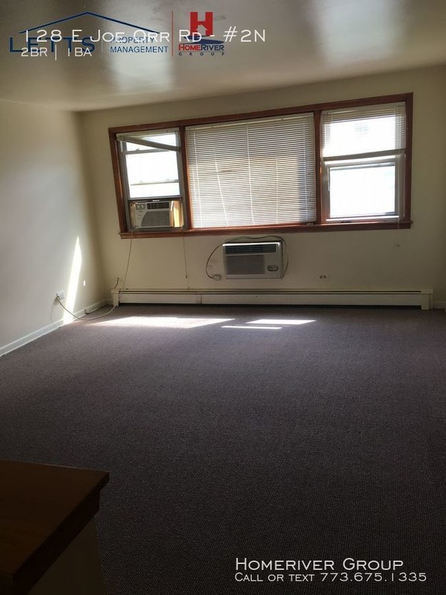 Building Photo - Beautiful 2 Bedroom Apartment- HEAT INCLUDED!
