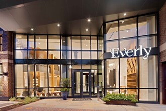 Building Photo - Everly