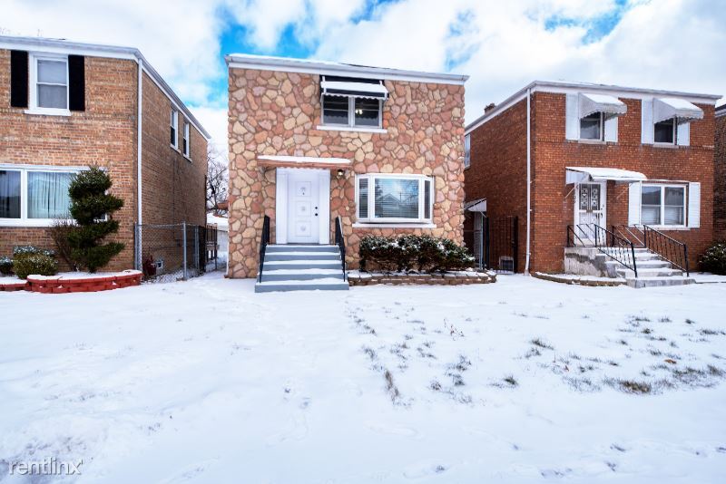 Primary Photo - 3 br, 2 bath House - 9625 S Carpenter St