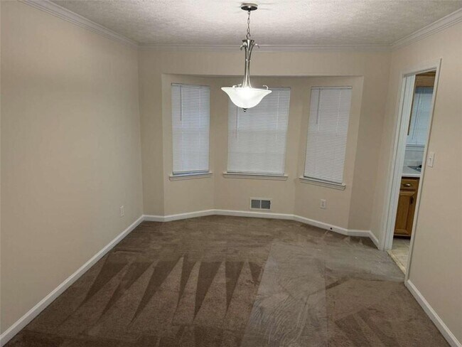Building Photo - 228 Solomon Dr