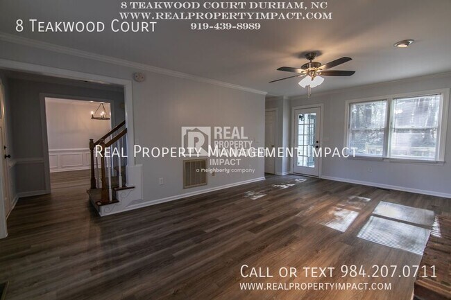 Foto del edificio - 8 Teakwood Ct