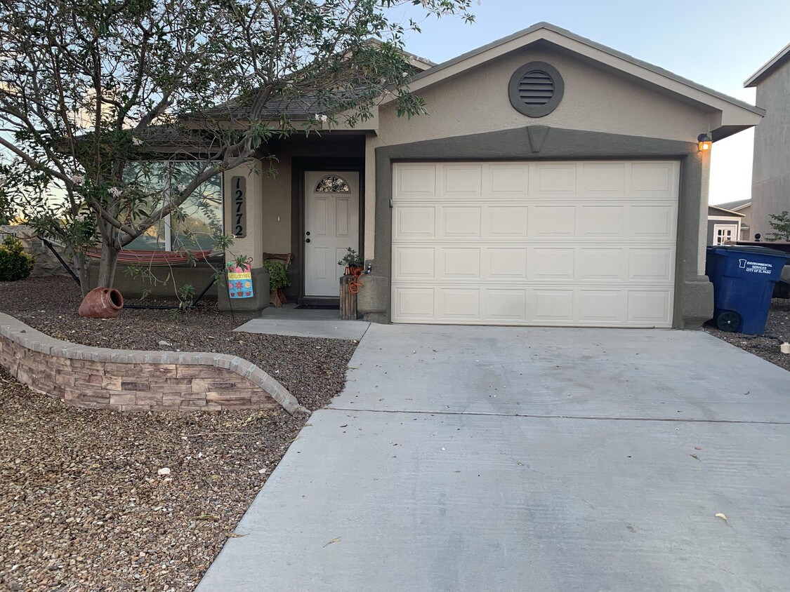 12772 Raul Mendiola Ln, El Paso, TX 79938 House for Rent in El Paso