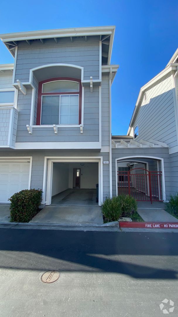 The Shore At California Bayside Apartments for Rent with Parking