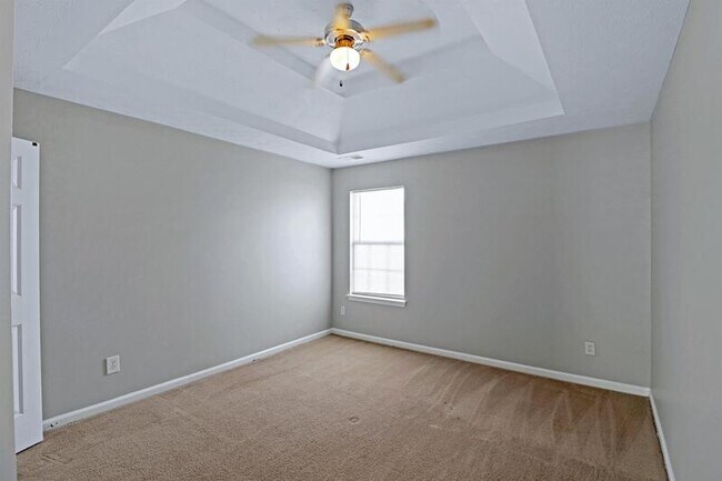 Foto del edificio - 1320 Labrador Ln