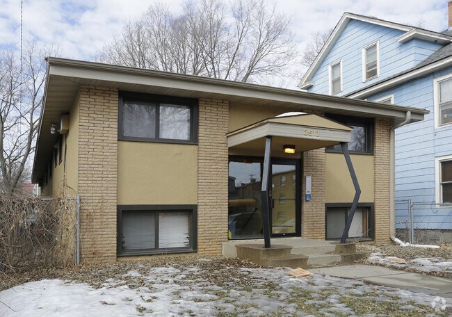 Foto del edificio - 2612 Pillsbury Ave