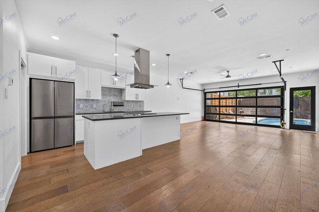 Foto del edificio - 4413 Roseland Ave
