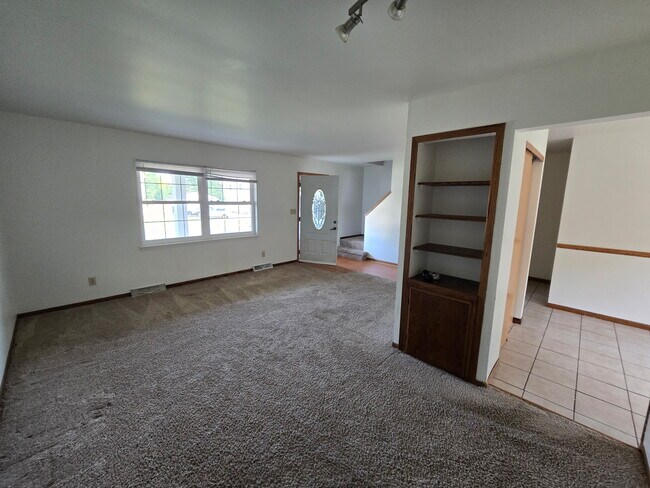 Sala de estar - S69W15010 Cornell Cir