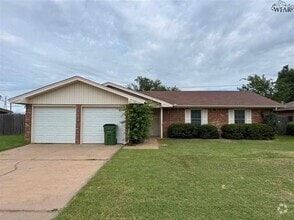 Building Photo - 4614 Trailwood Dr