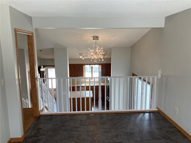 Building Photo - 5281 Lannon Ave NE