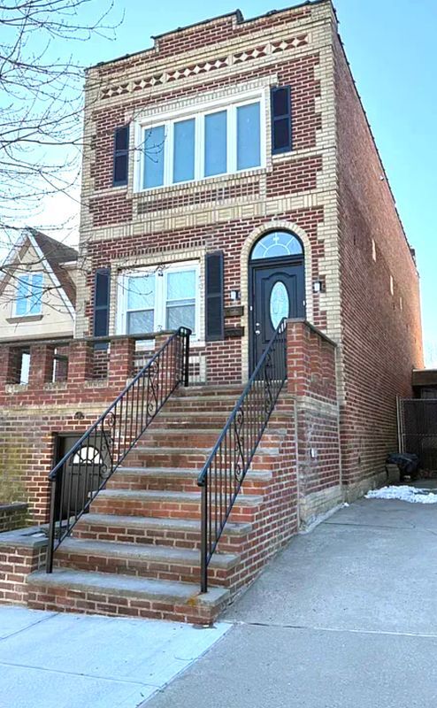 Primary Photo - 28 Jackson Ave