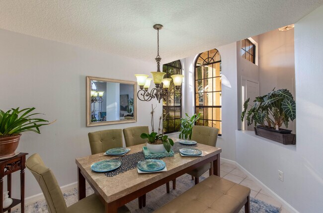 Foto del edificio - 12877 Meadowbreeze Dr