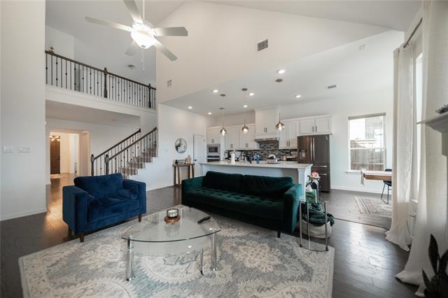 Building Photo - 8300 Pine Valley Dr