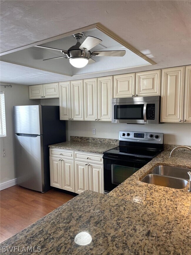 Foto del edificio - 2385 Naples Trace Cir