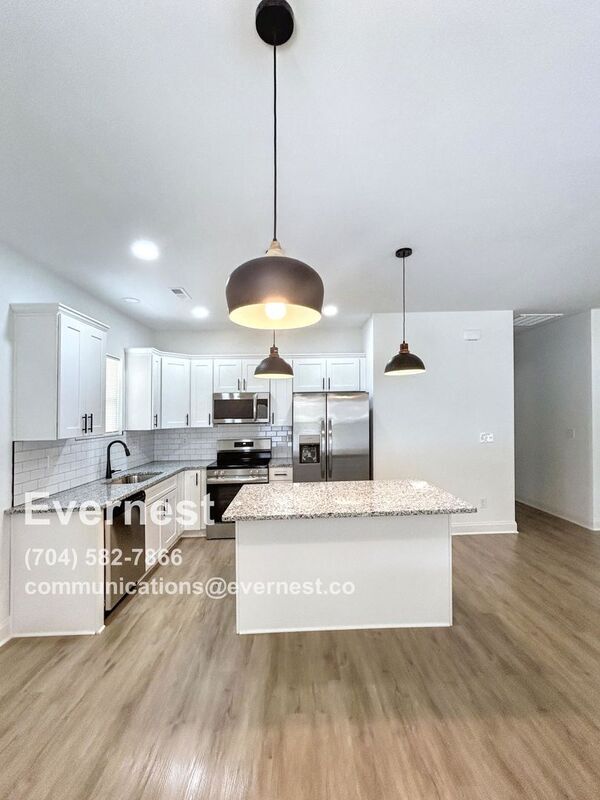 Foto del edificio - 411 S Spargo St