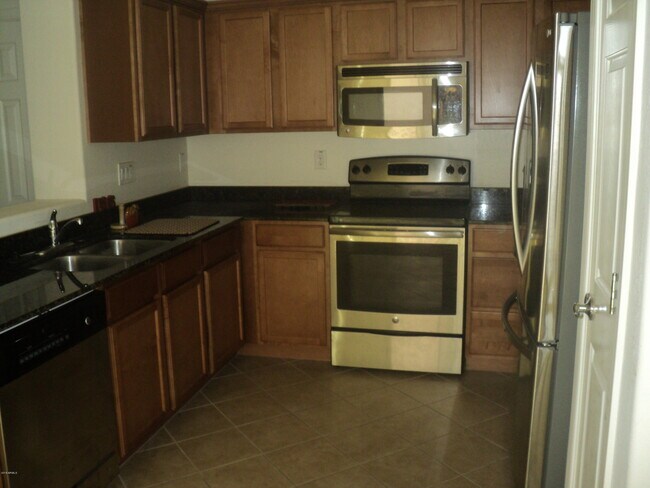 Foto del edificio - 2680 N 73rd Glen