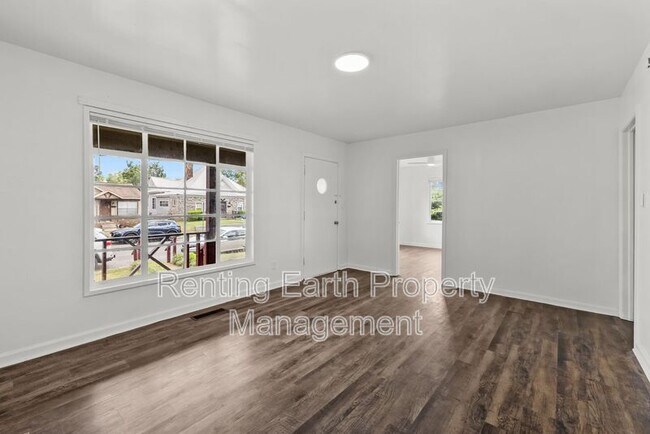 Building Photo - 2124 47th St Ensley