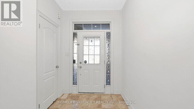 Building Photo - 6 Andretti Cres