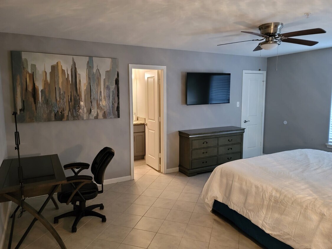 Foto principal - 5038 Mallow St