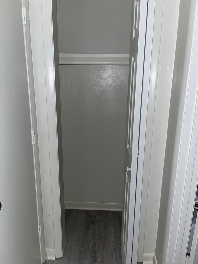 Foto del edificio - 2840 Colonial Ave SW
