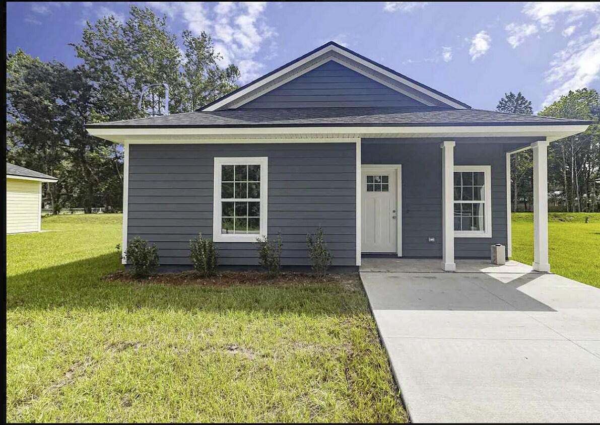 Primary Photo - Welcome to this charming home located in t...