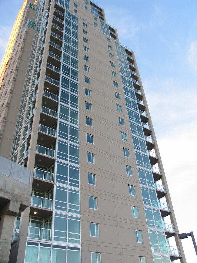 Building Photo - 901 N Penn St
