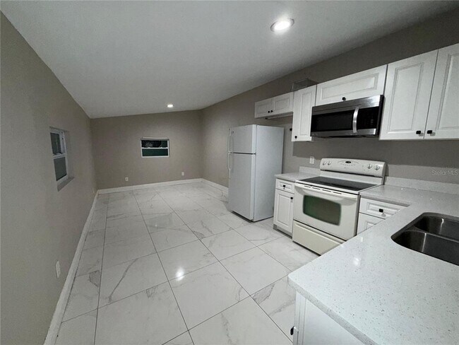 Foto del edificio - 2211 54th Ave Dr W