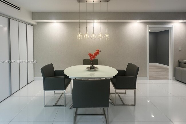 Foto del edificio - 20355 NE 34th Ct