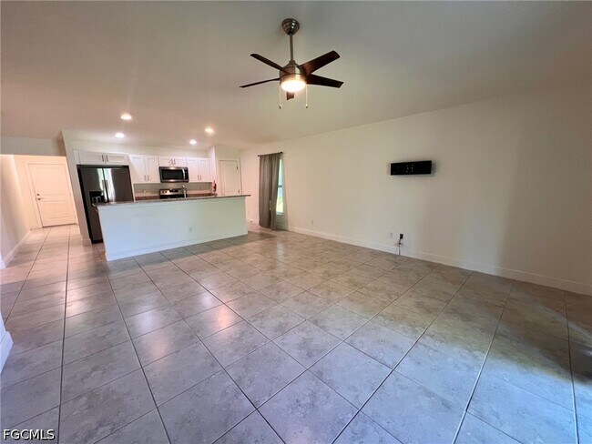 Foto del edificio - 3322 SW 17th Pl