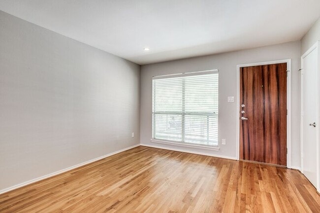 Photo - 4616 W Lovers Ln Apartment