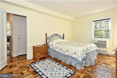 Foto del edificio - 3728 Gunston Rd