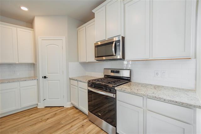 Foto del edificio - 613 Harbor Oaks Dr