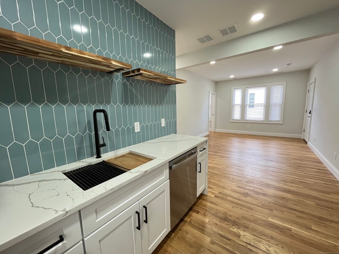 Foto principal - 82 Howard Ave