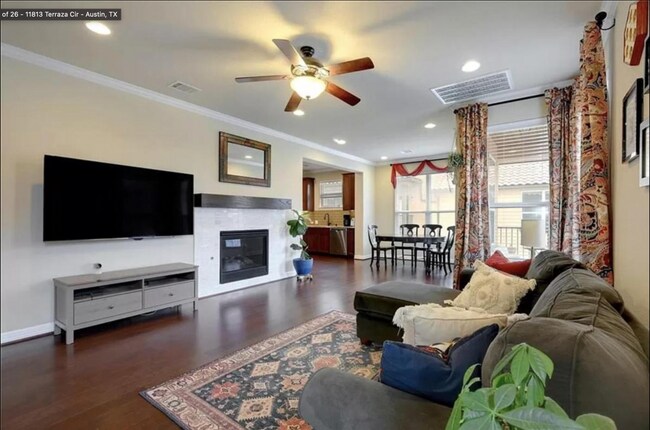 Building Photo - 11813 Terraza Cir